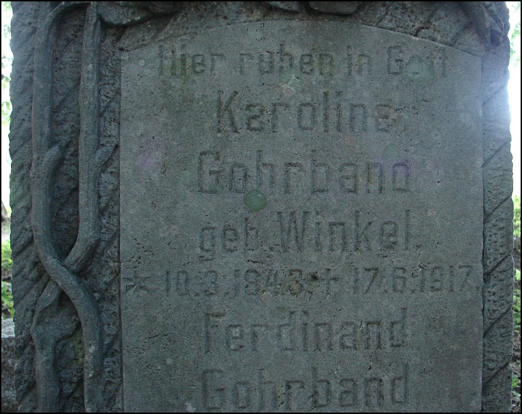 Dziesi�� starych ko�cio��w i jeden megalit